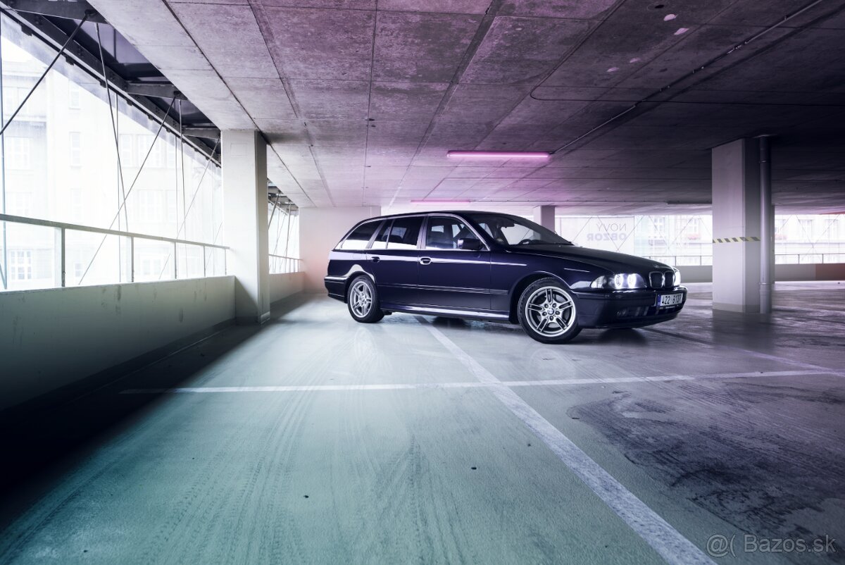 BMW E39 530i touring manuál - 2