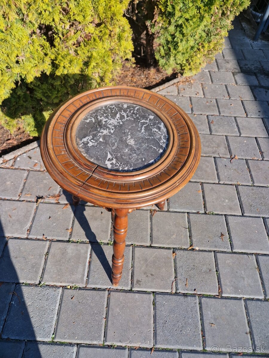 Okrúhly odkladací stolík s mramorovou vložkou - 2