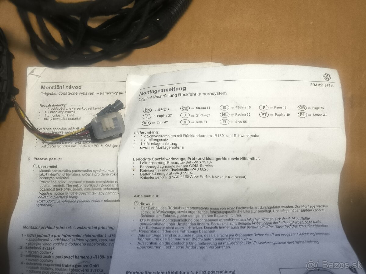 Cúvaciu kameru VW Golf 7 komplet s kabelážou . NOVÁ - 2