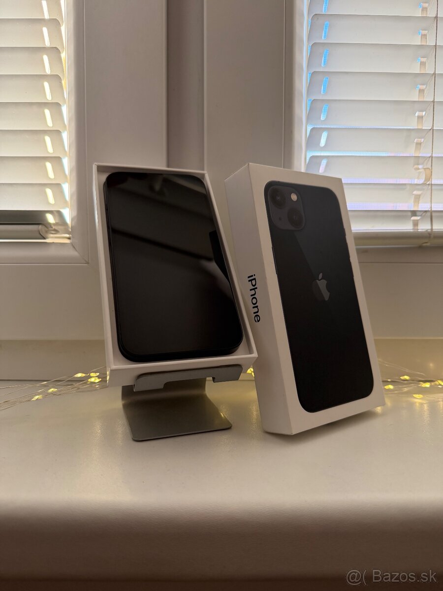 Apple iPhone 13 128GB - 2