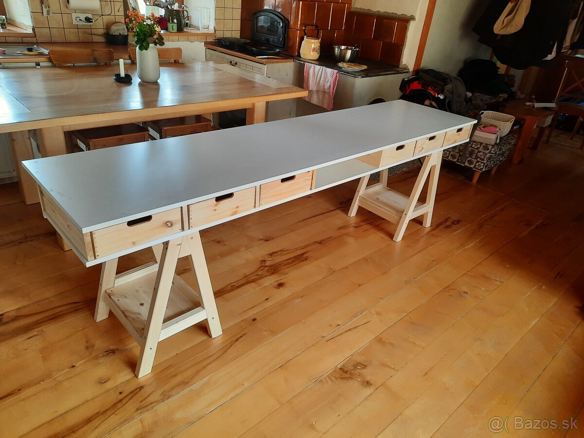Štýlový stôl - 2