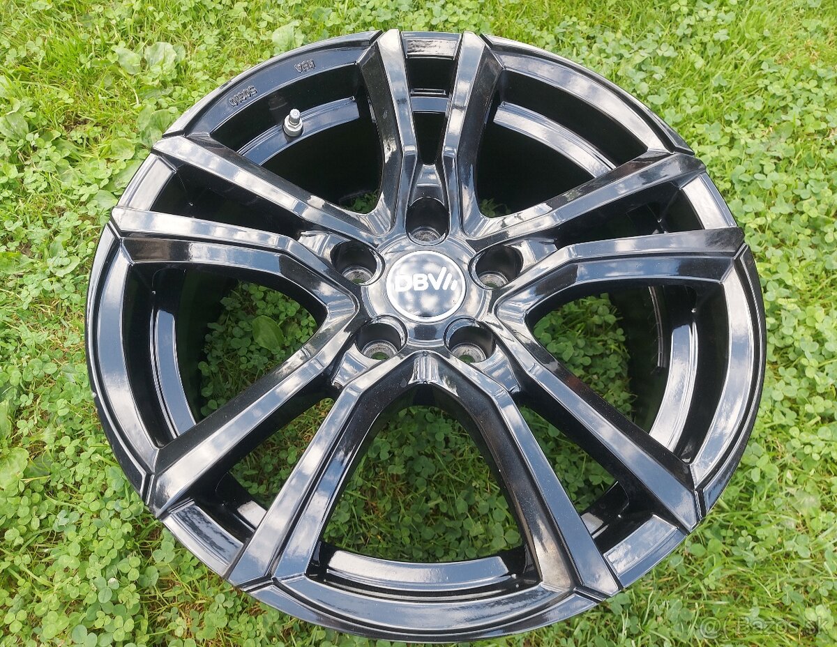 7,5Jx17 5x114,3 ET38 - nemecké hliníkové disky DBV - 2