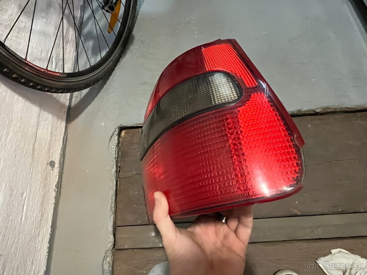 Škoda Felicia koncové svetlá - 2