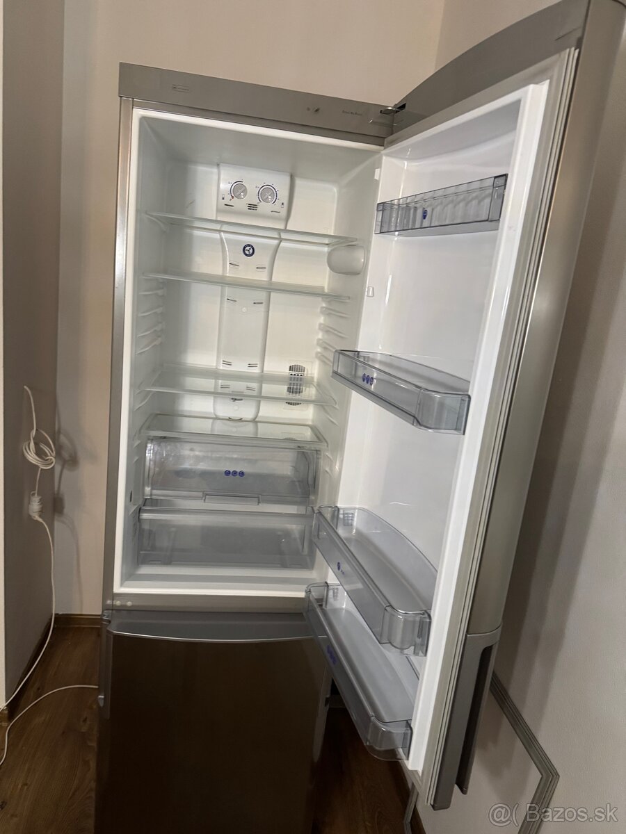 Predam chladnicku Whirpool - 2