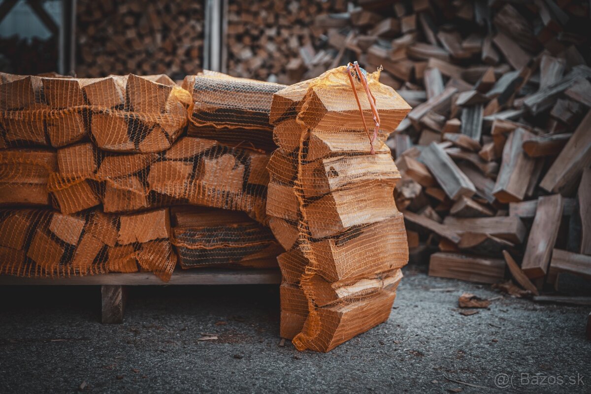 Predám suché bukové drevo (33 cm) - 2