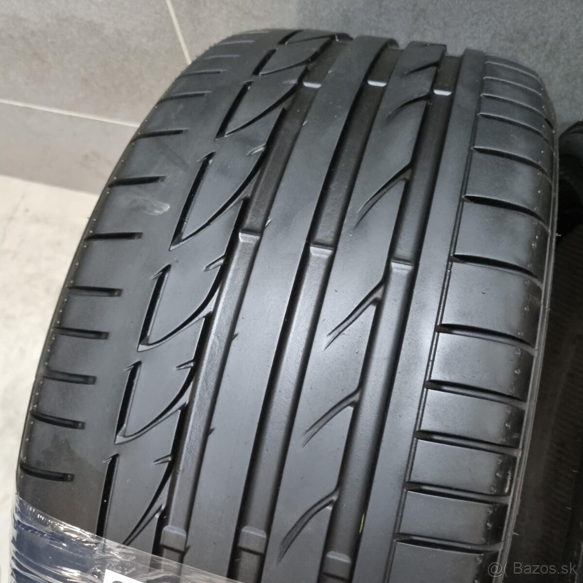 Letné pneumatiky 255/40 R18 BRIDGESTONE RSC - 2