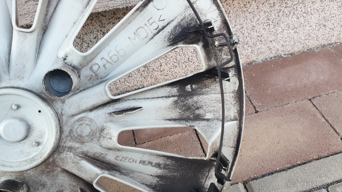 Originál VW puklica 15" - 5G0 601 147 - 2