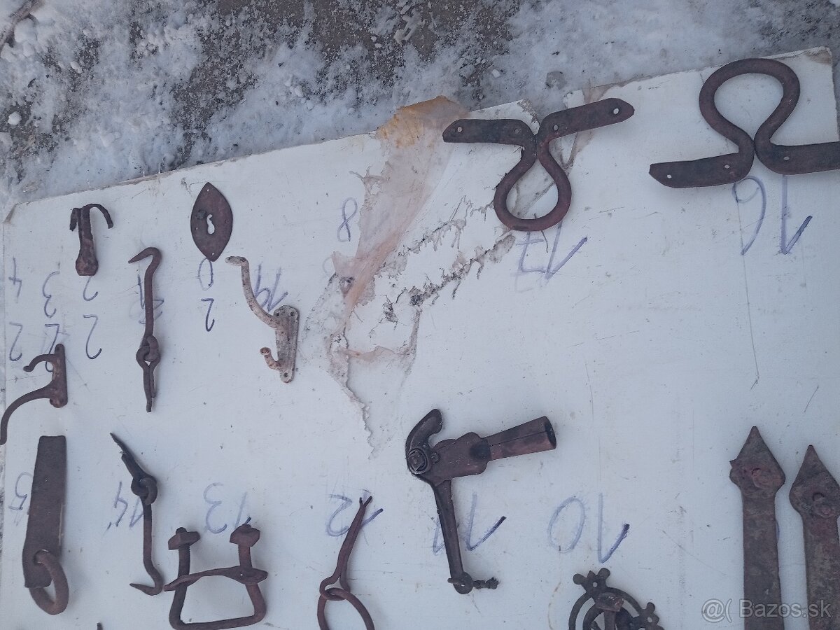 Staré drobnosti na dekoráciu - 2