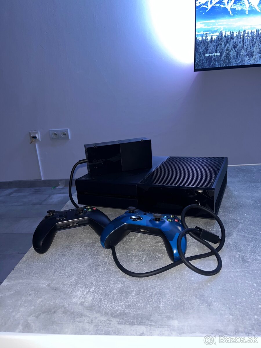 XBOX one a dva ovládače - 2