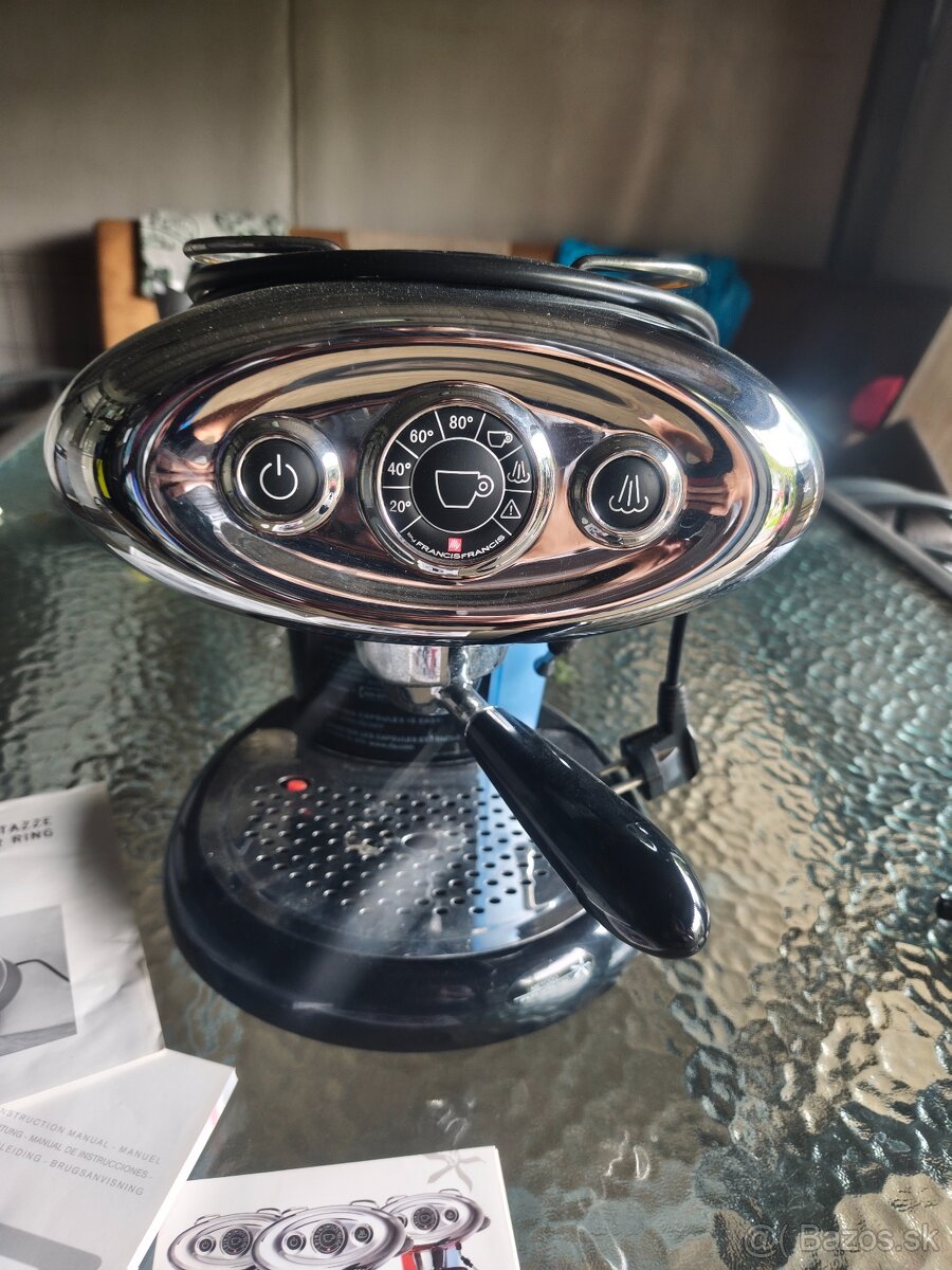 ILLY Espresso Machine X7 - 2
