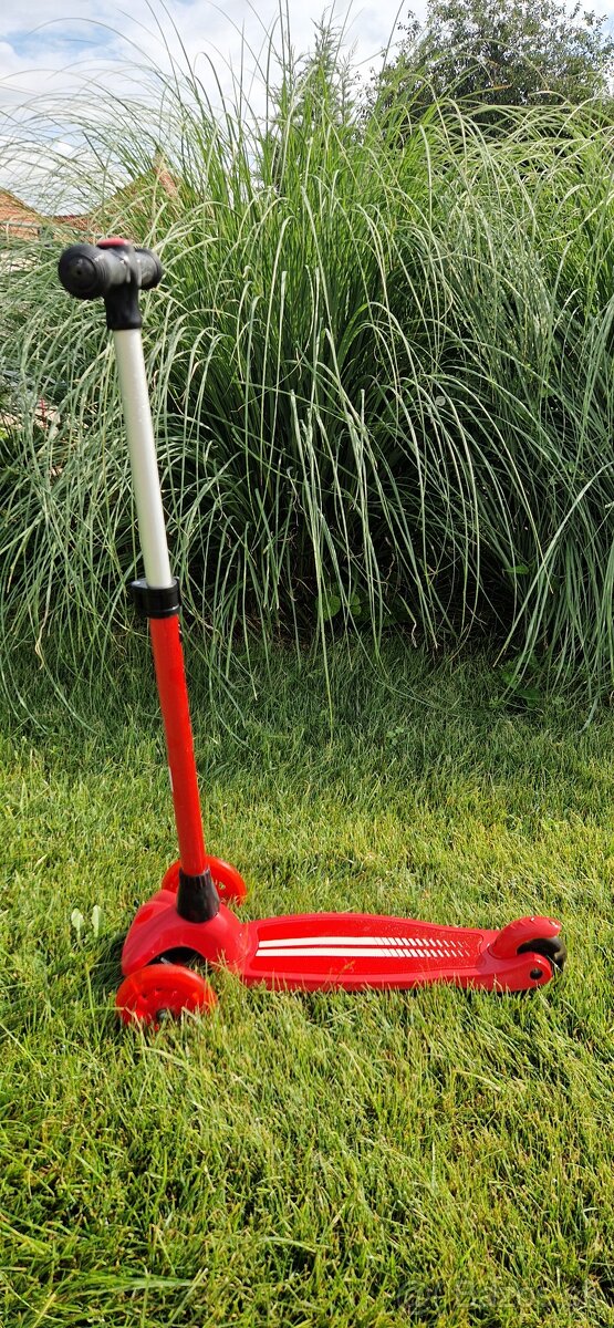 Kolobežka Ferrari - 2