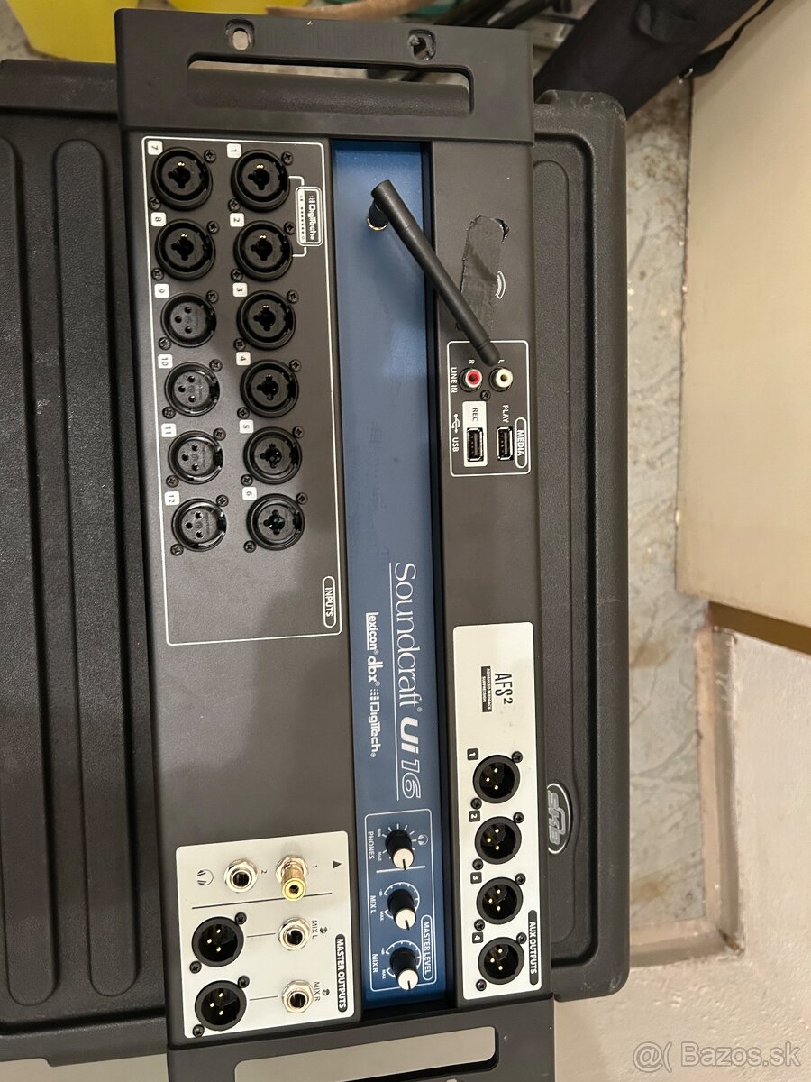 Soundcraft Ui16 - 2