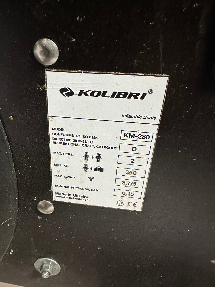 Predám nafukovací Čln Kolibri KM-280 D šedý. Zánovný. - 2