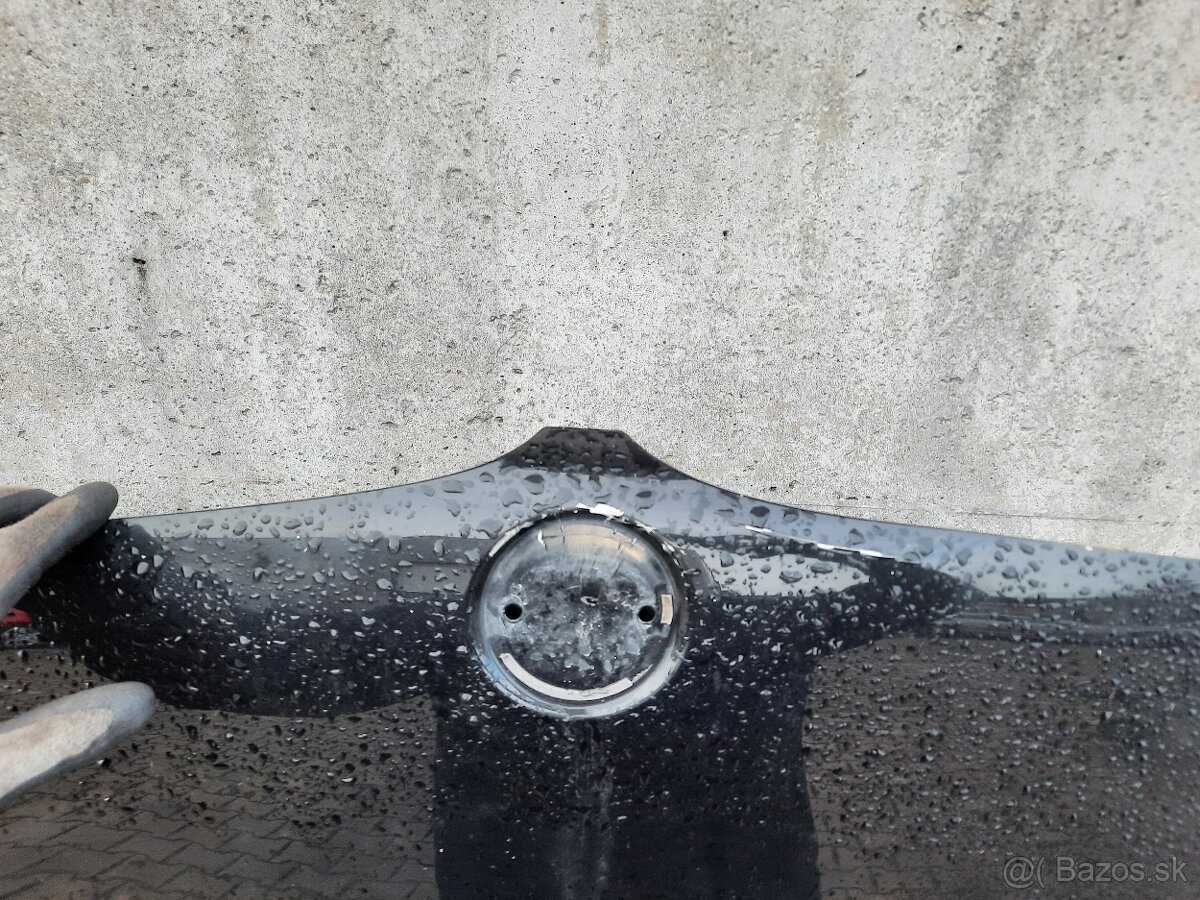 Predná kapota BMW X5 2018 - 2