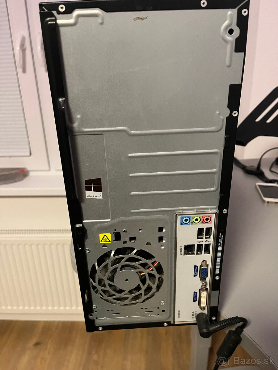 Predám stolný počítač HP - 30 € - 2
