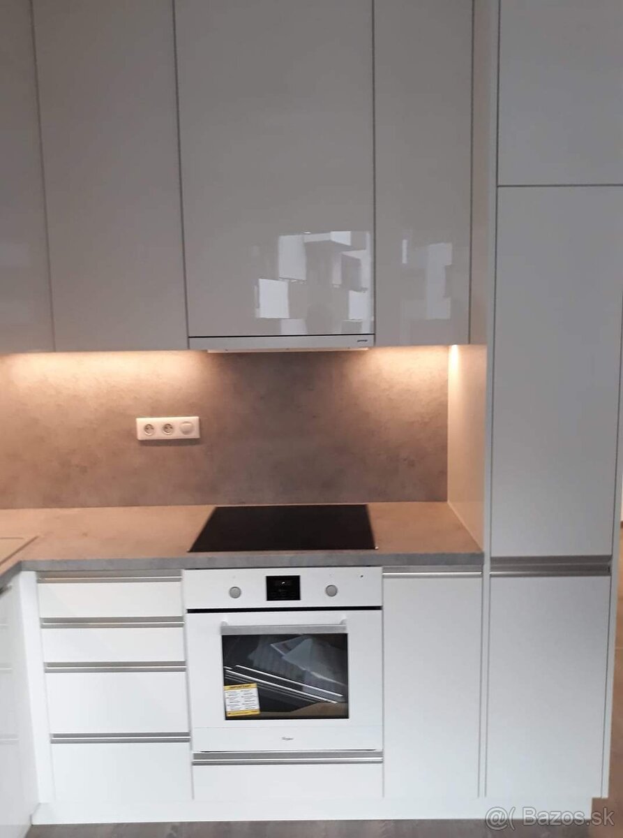 Ponúkame vám stolárske práce - 2