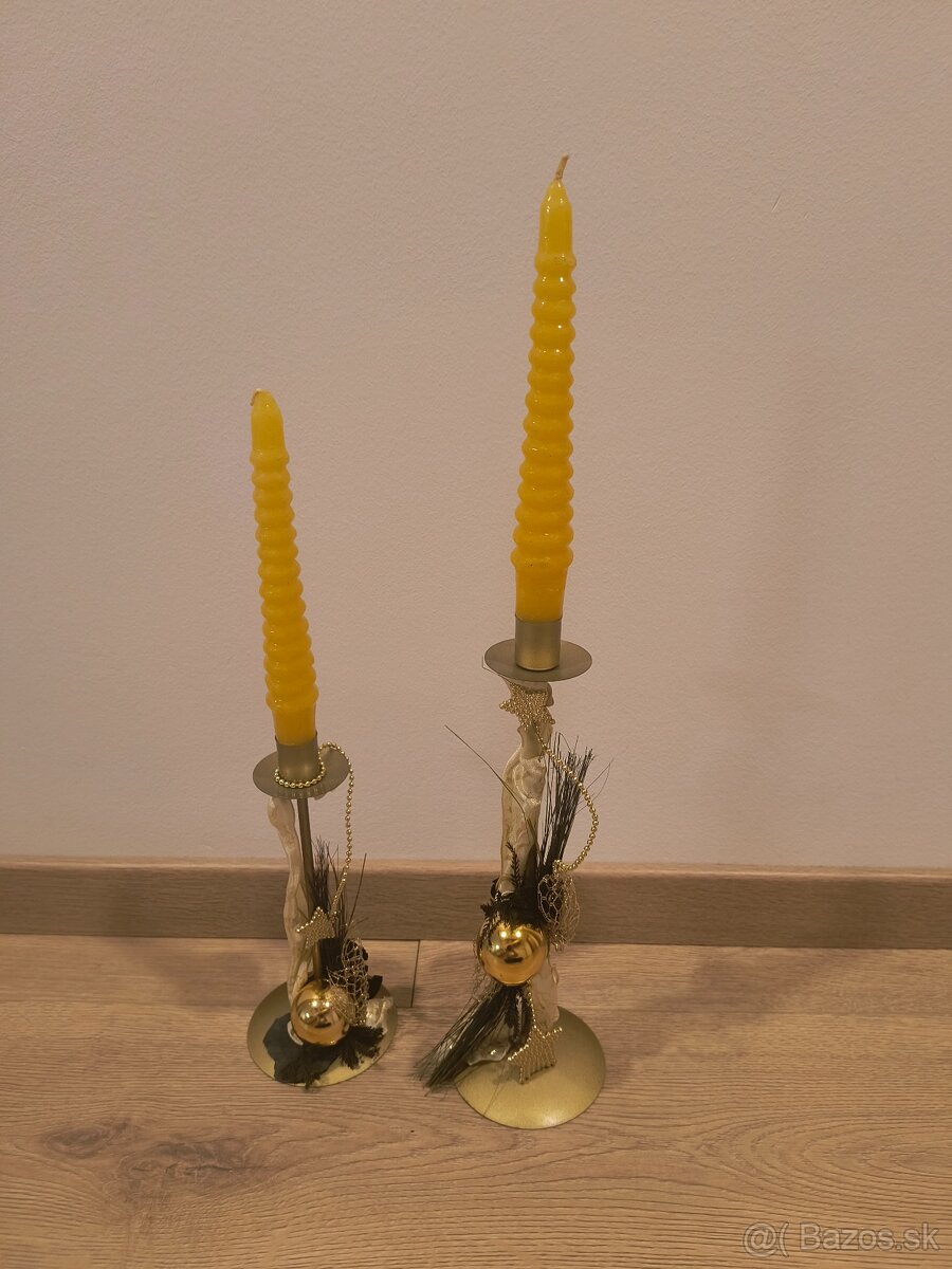Zlaté kovové svietniky - 2