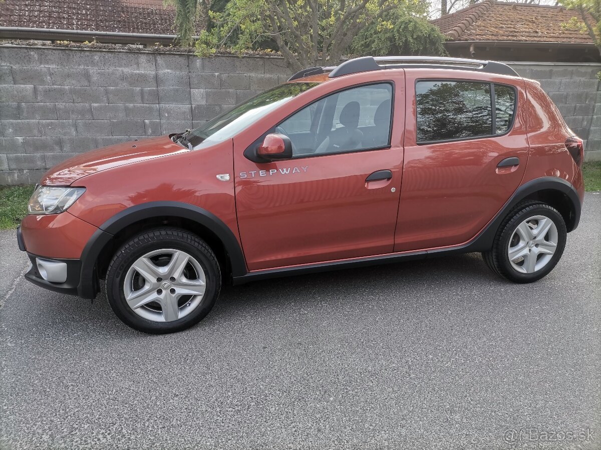 Dacia Sandero Stepway - Benzín - 2