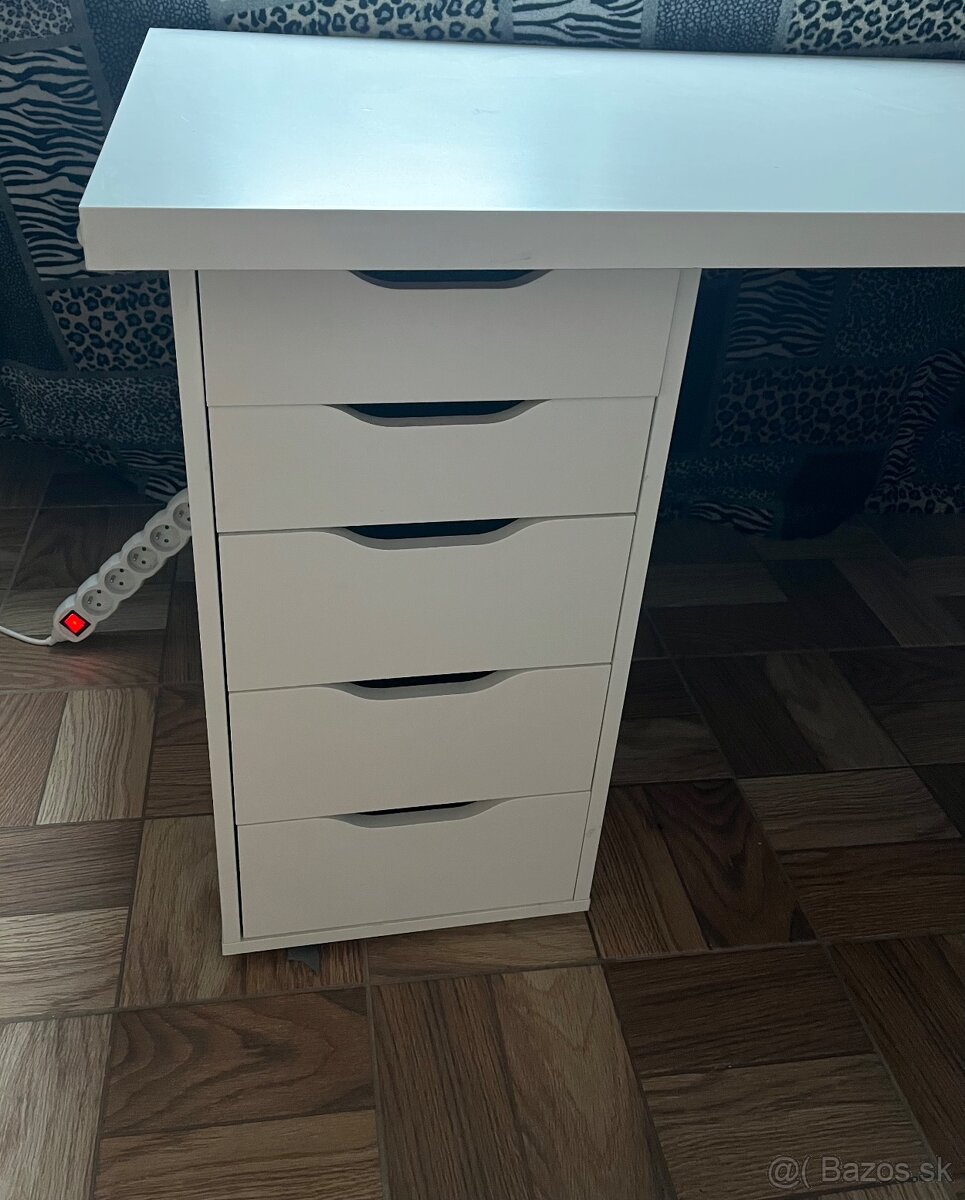 Predám kancelársky stôl biely - 2