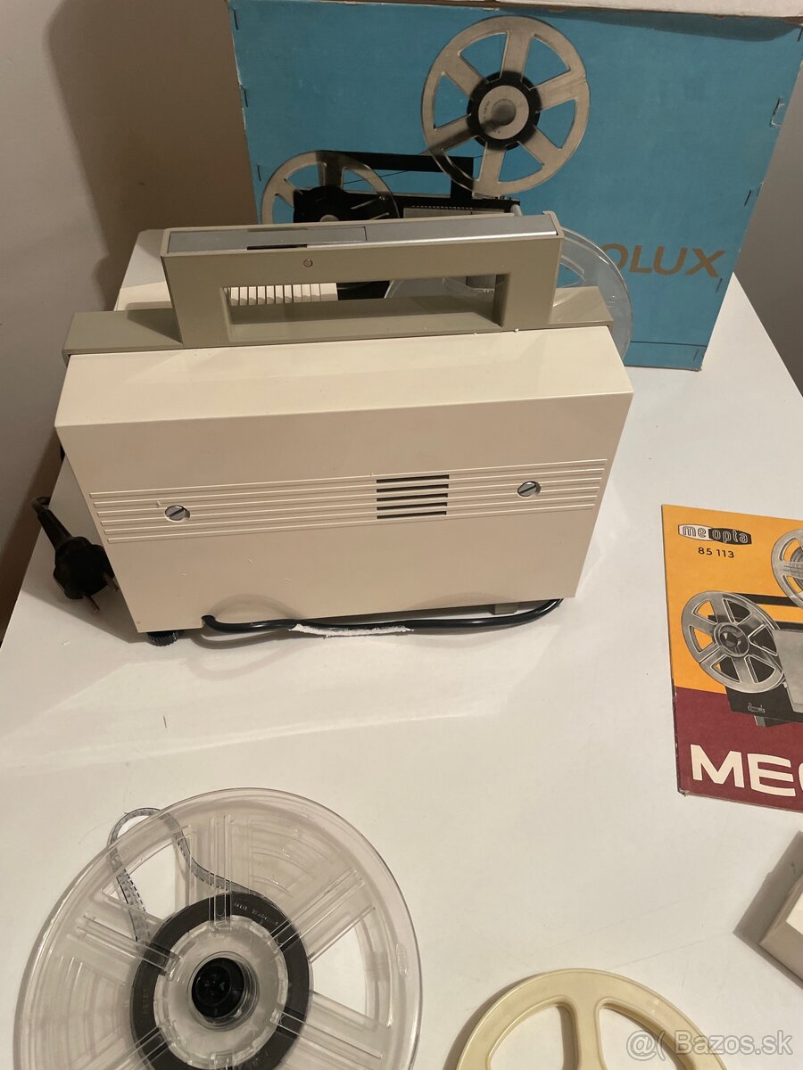 Premietačka filmov na platno - 2
