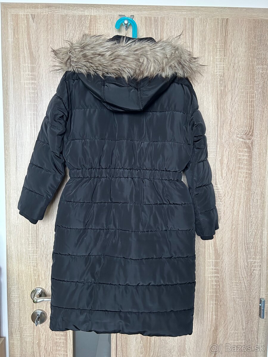 Dievčenský zimný kabát veľ. 140/146 - 2