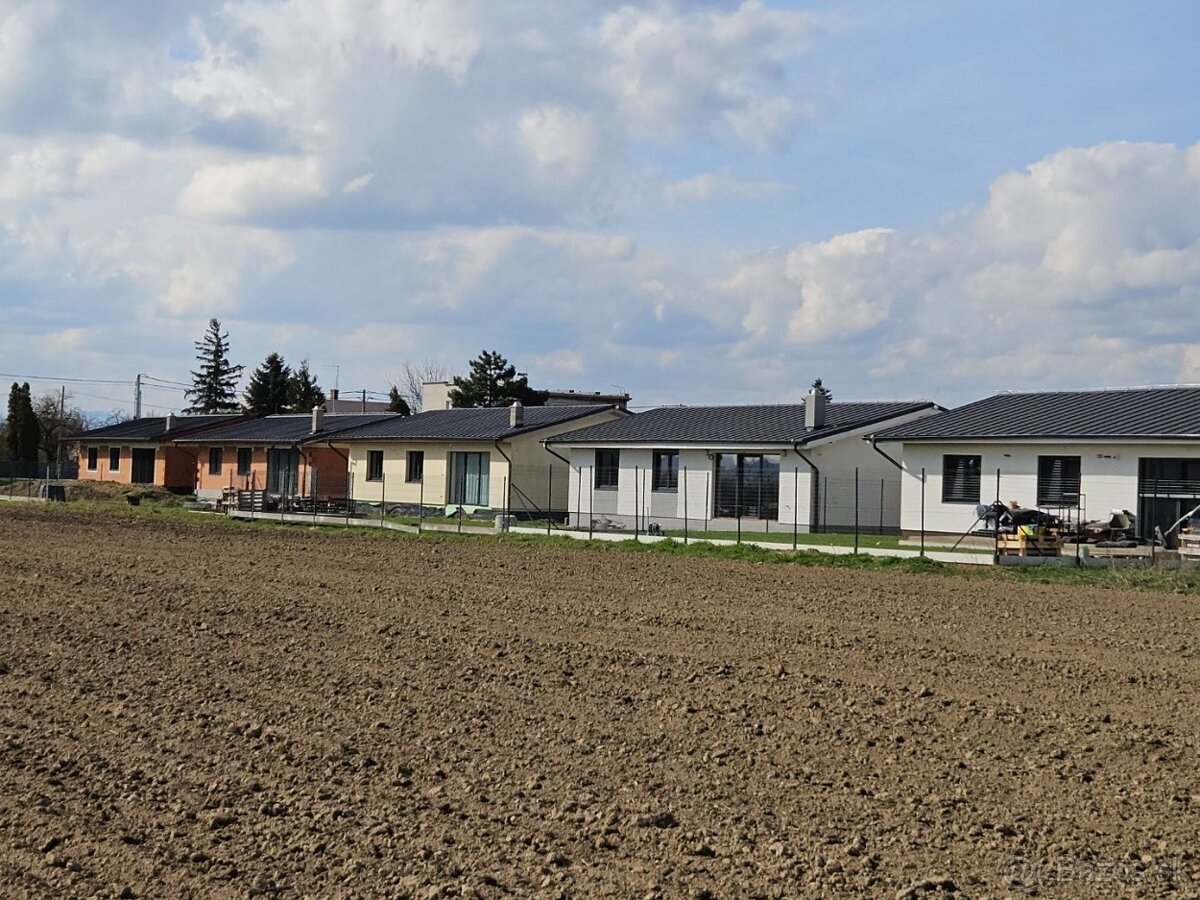 Novostavba - bungalov Perín-Chym, časť Gomboš, 16km od Košíc - 2