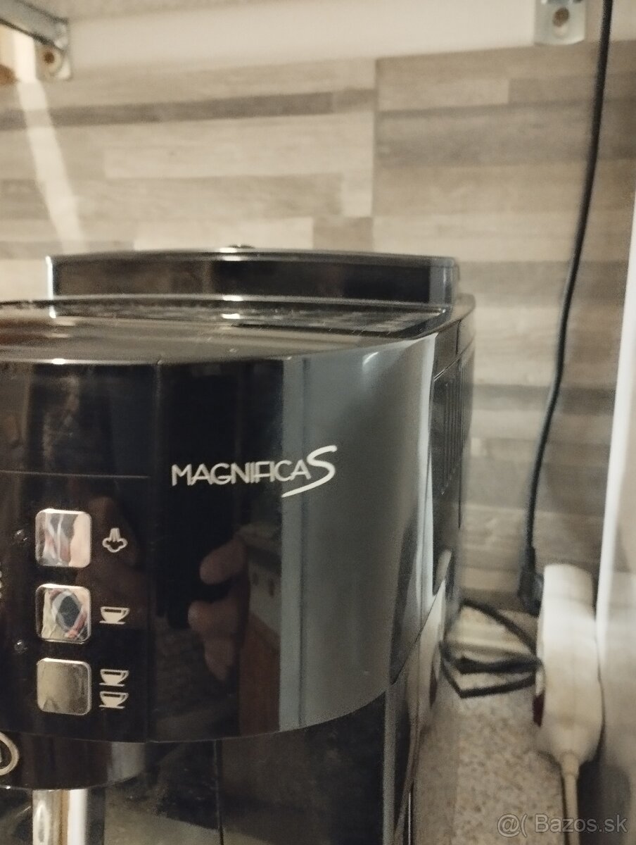 Predám kávovar DeLonghi - 2