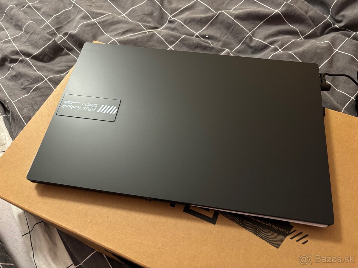 Predám notebook Asus E1504G, NOVÝ - 2