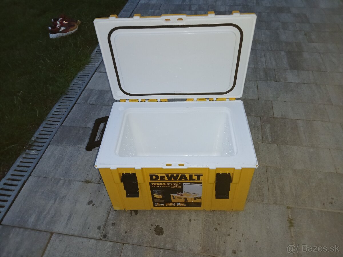 Dewalt chladiaci box - 2