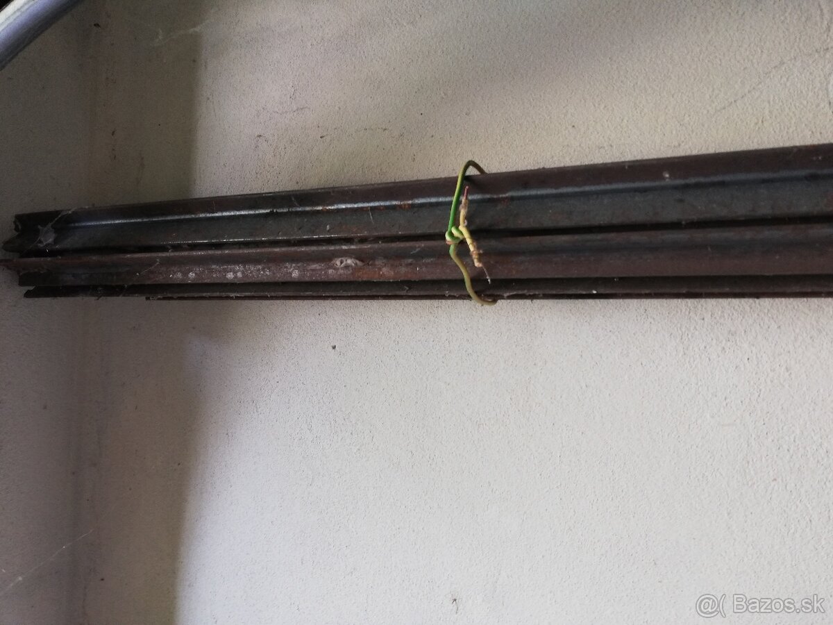 Oceľový profil T 30x30x4 - 2