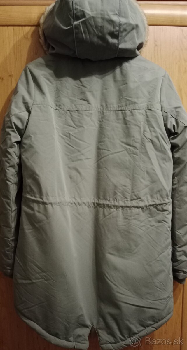 Zimná bunda veľkosť 158/164 - 2