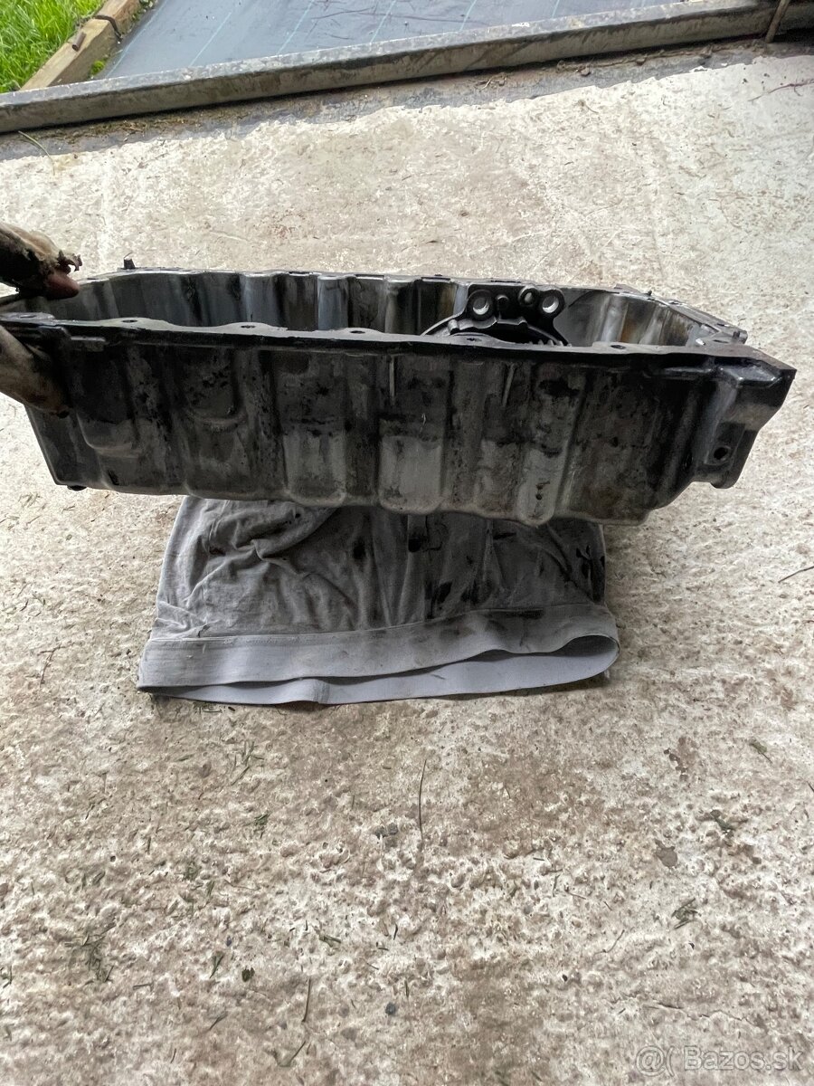 Olejová vaňa 1,6-2,0 TDi 04L103503 - 2