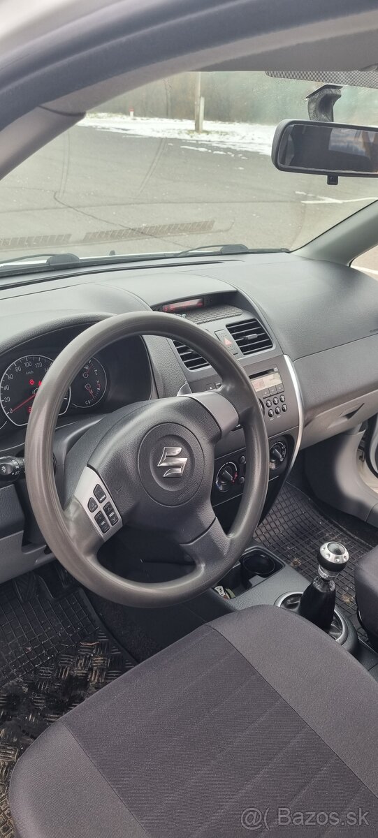 Suzuki SX4 - 2