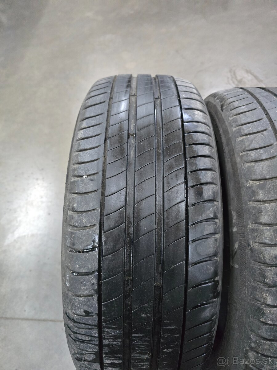 Predam letne pneu 215/55 R17 - 2