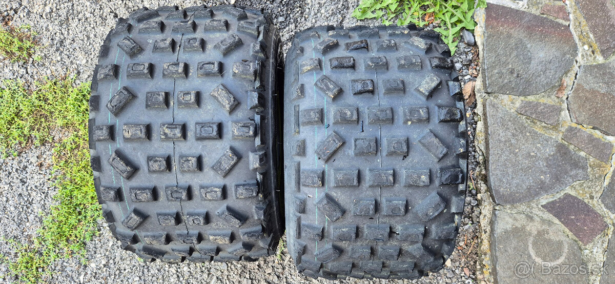 18x10-8 maxxis - 2