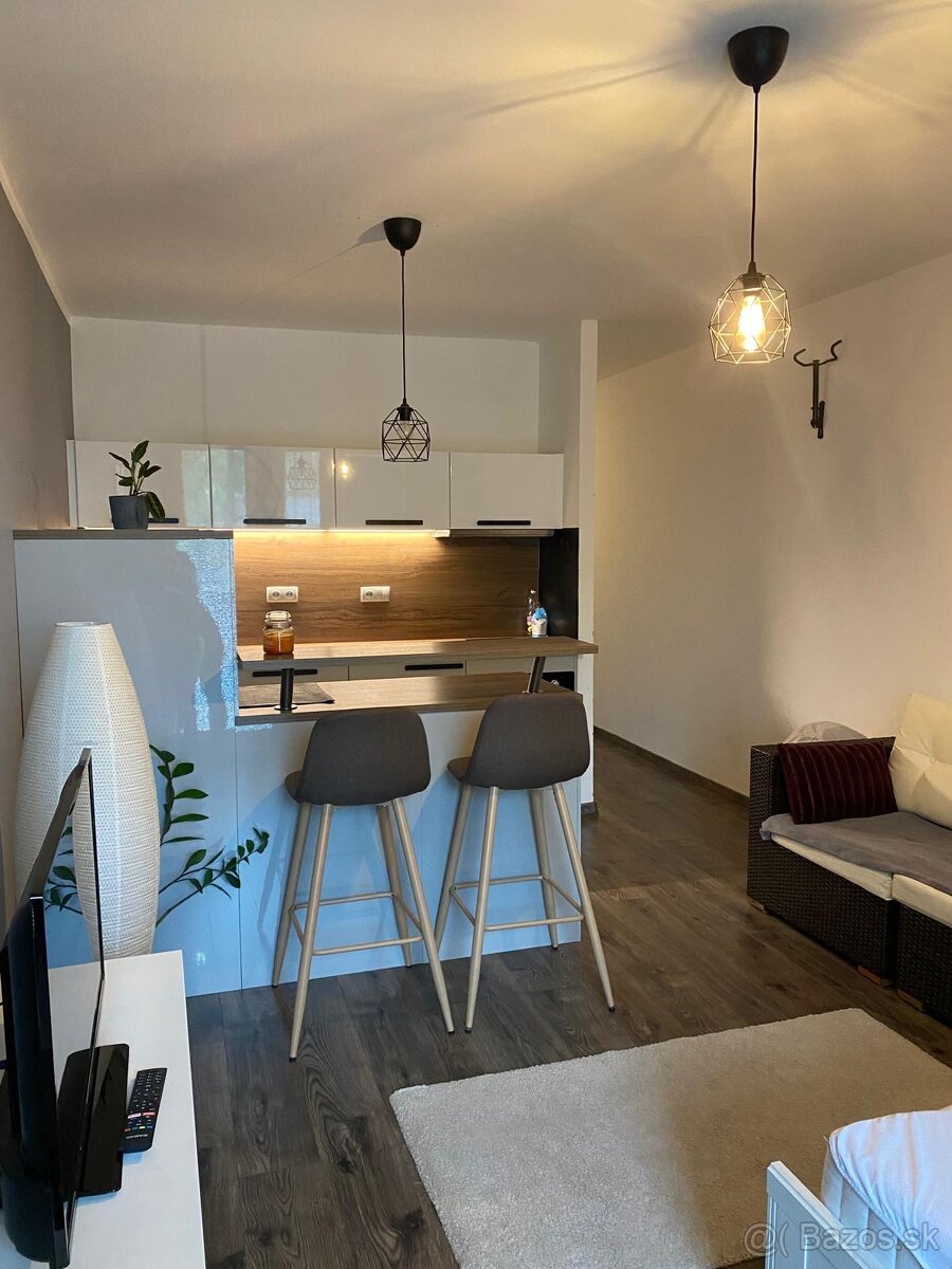 Kuchyňa IKEA v top stave - 2