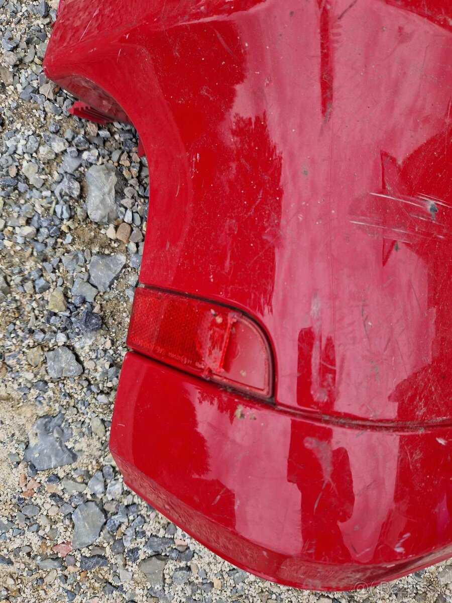 Zadny lavy roh naraznik Mercedes Vito Viano - 2