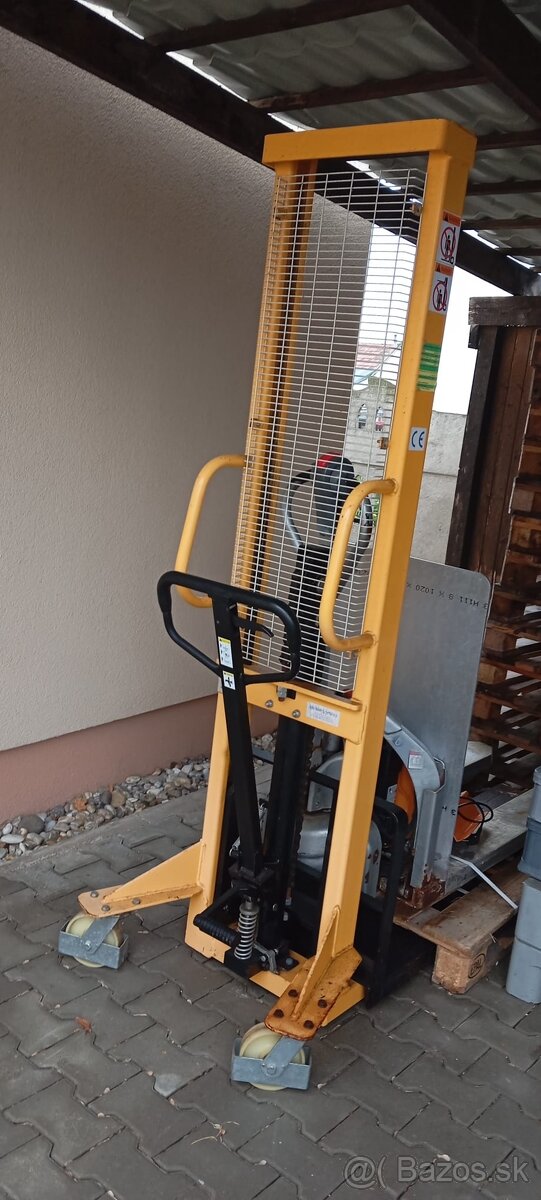 Paletový vozík - 2