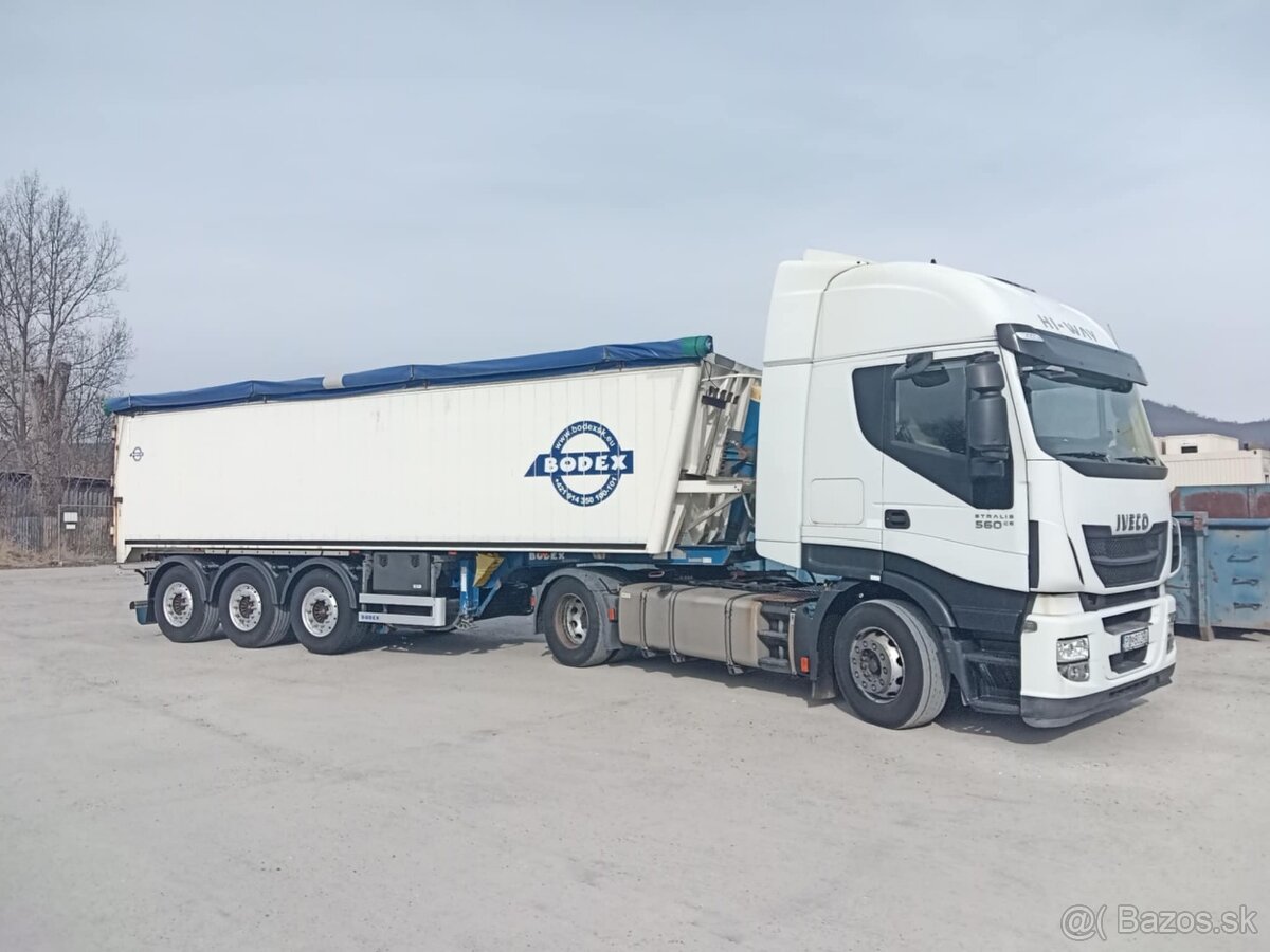 ťahač návesov - 2