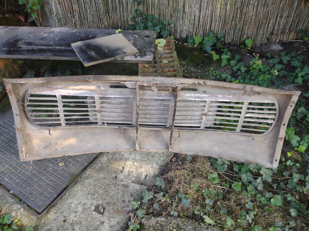 Zadné čelo škoda 1000 - 2