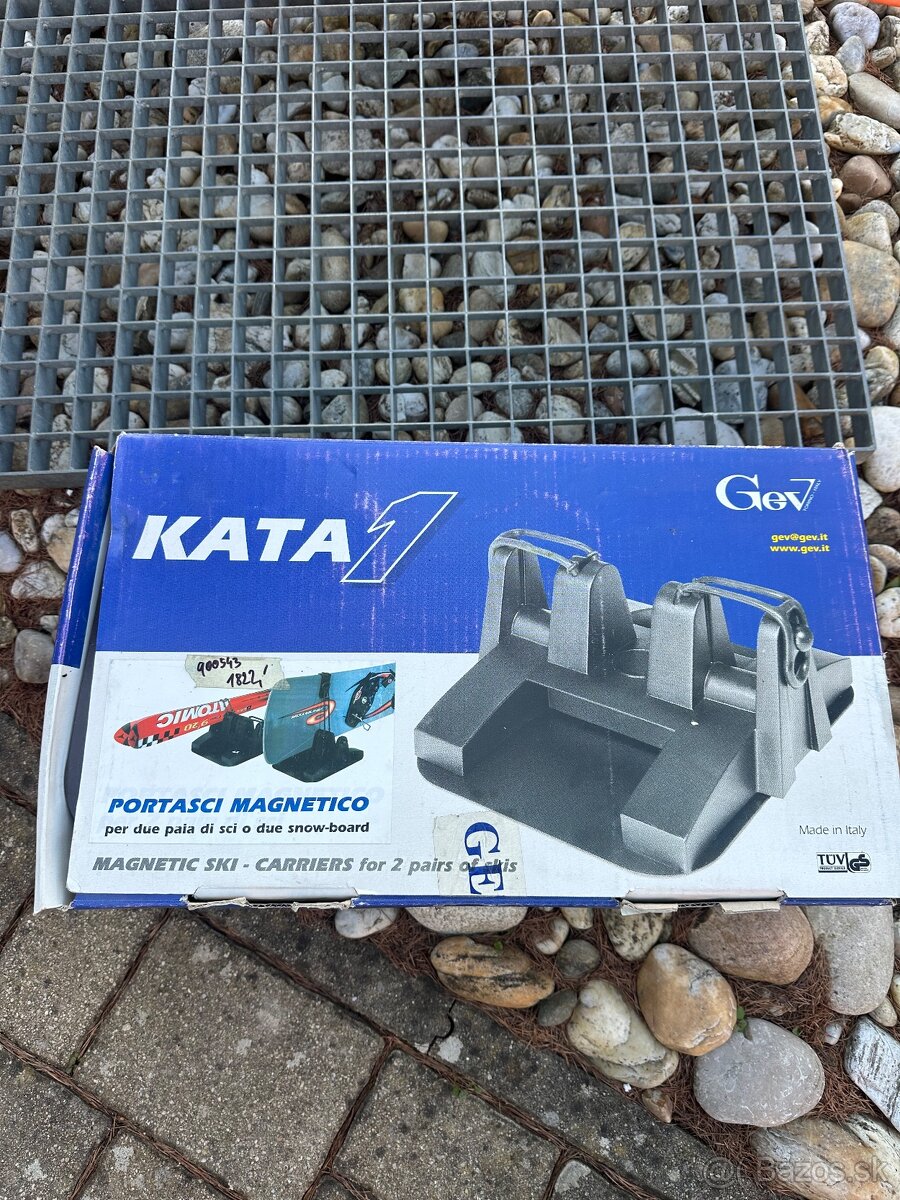 Magnetický držiak lyží - 2