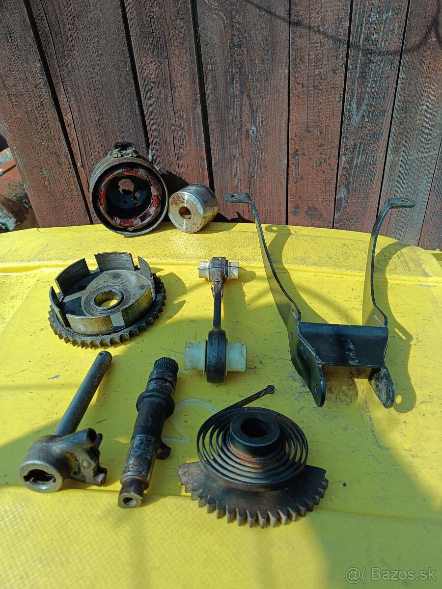 Jawa ČZ - různé díly - 2