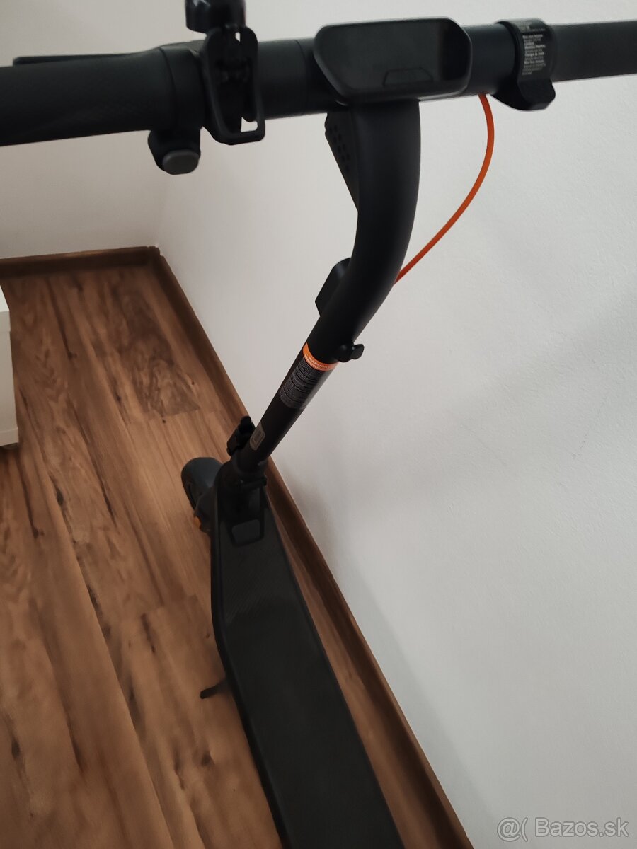 Elektrická kolobežka Ninebot E2 Pro - 2
