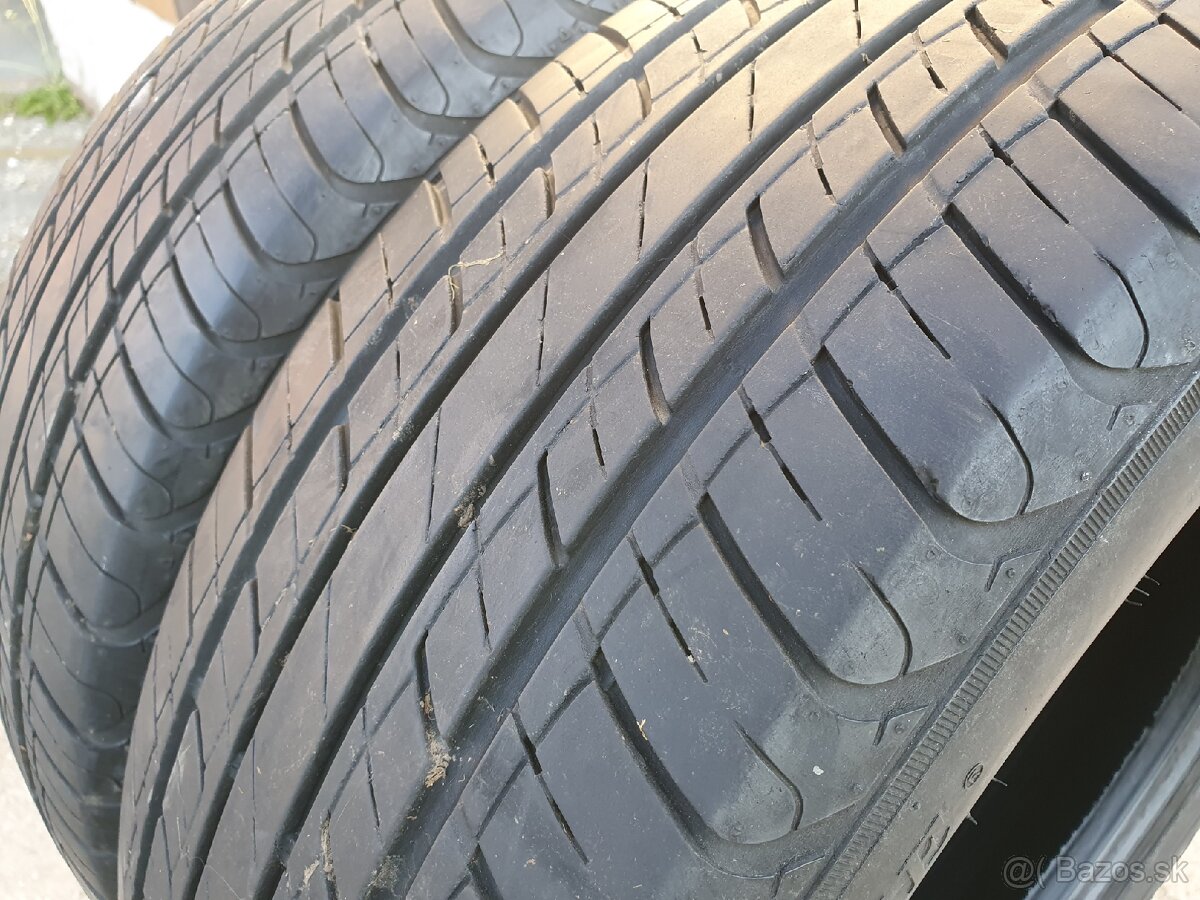 195/65R15 Austone - 2