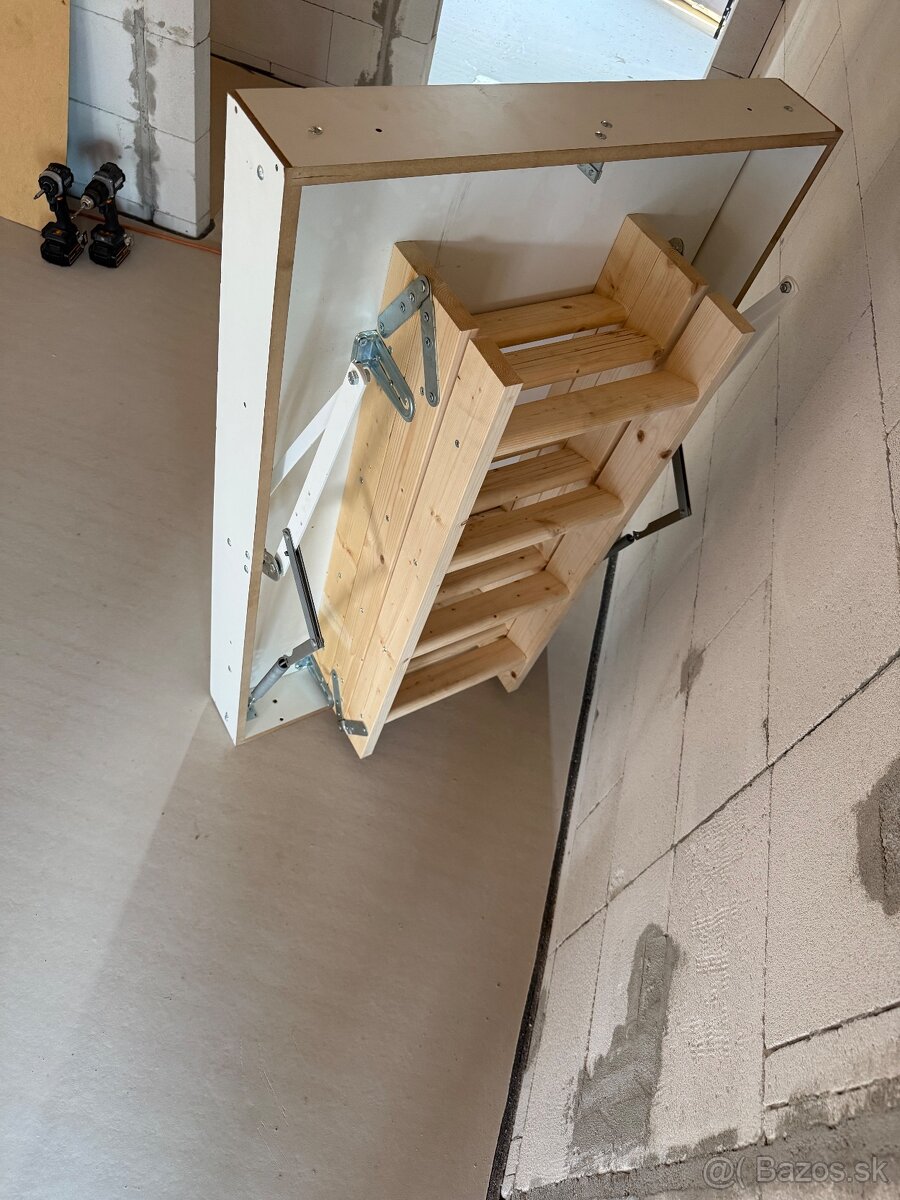 Podkrovné schody 120 x 80 - 2