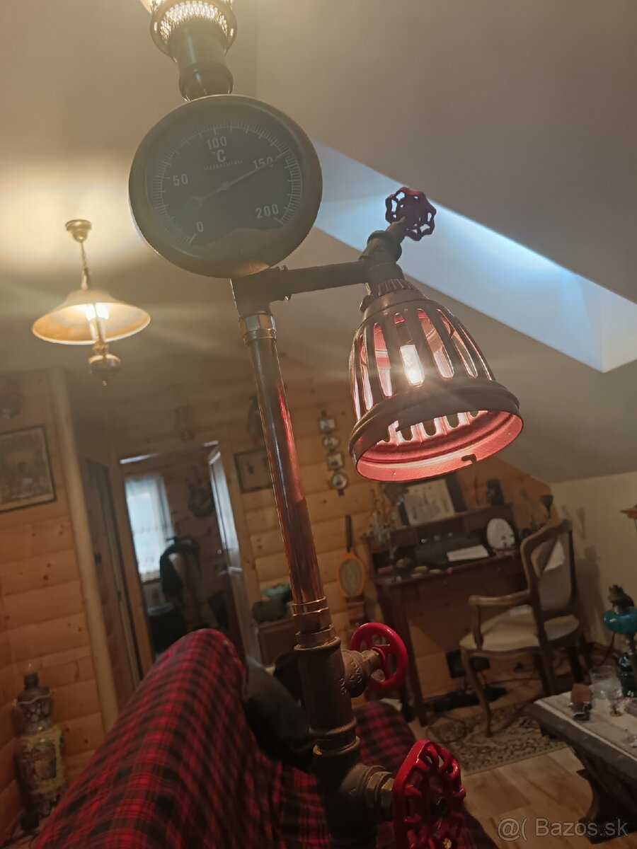 Stojanová lampa steampunk - 2