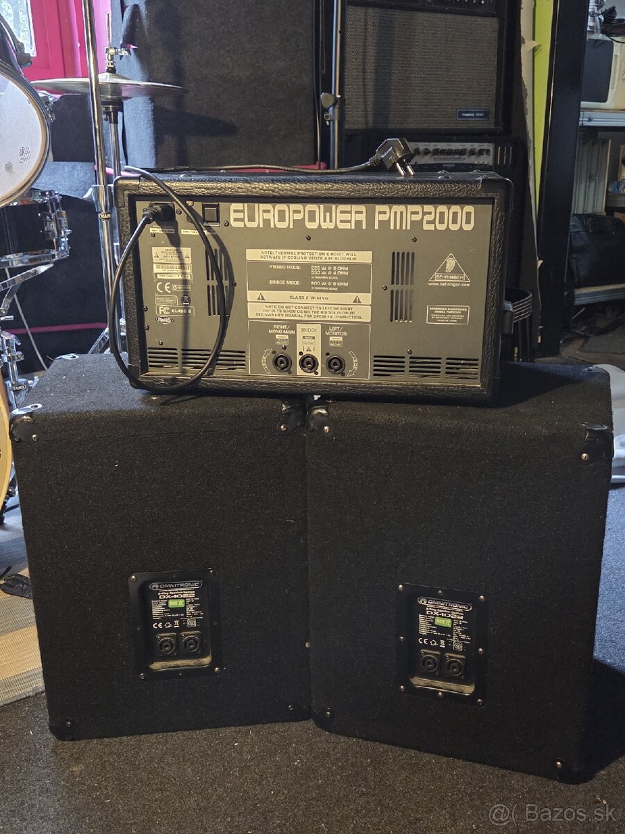 Behringer Europower PMP2000 - 2