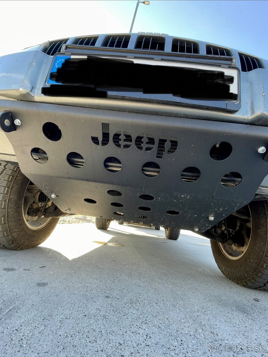Jeep WK/WH kryt motora - 2