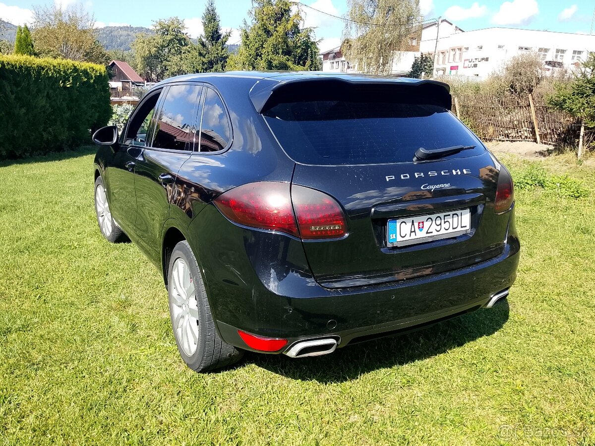 Porsche Cayenne - 2