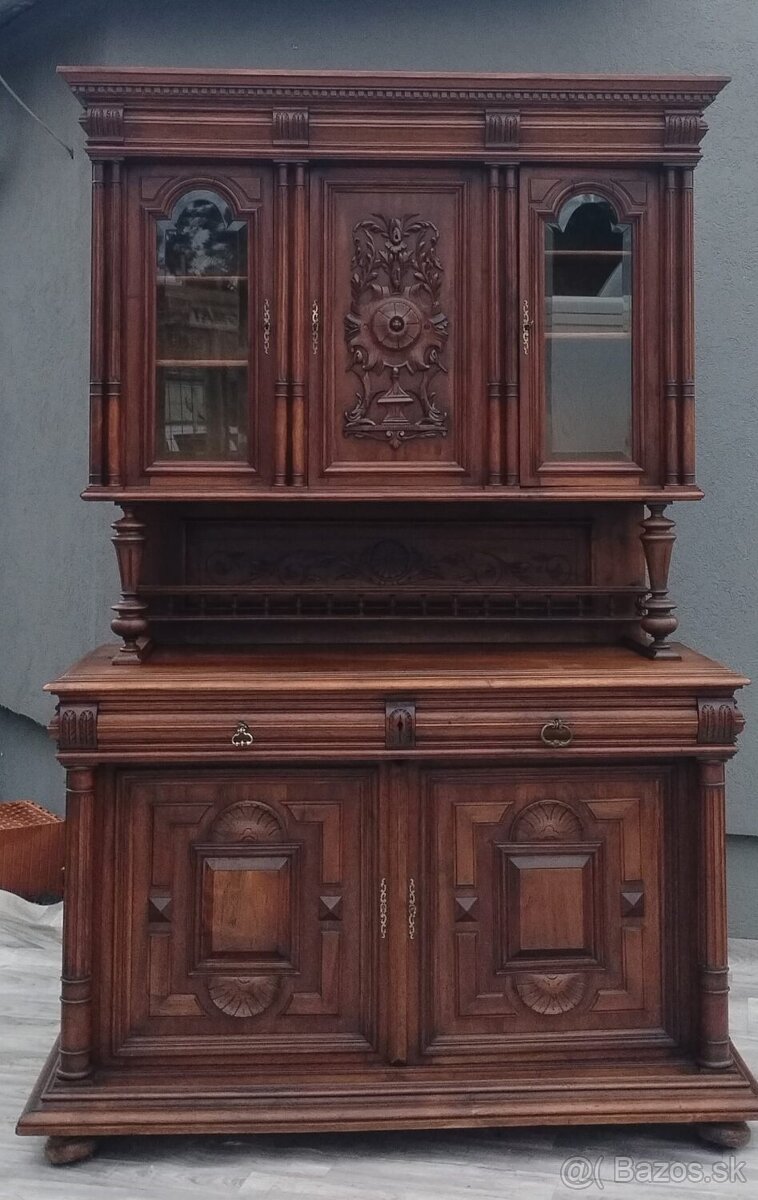 Príborník starožitný – 233 x 156 x 60 cm. - 2